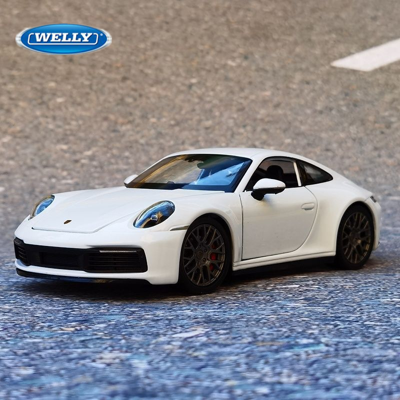 Welly 1:24 Porsche 911 Carrera - огляд і ціна Model Kit Porsche 911