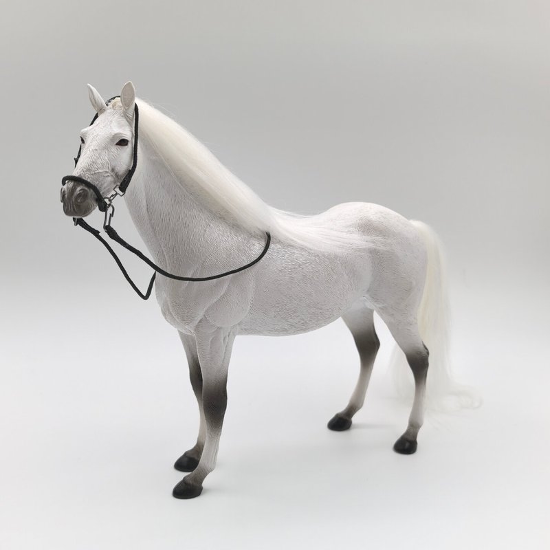 Simulated Horse Model 1/12 Sca - огляд і ціна Model Kit Horse