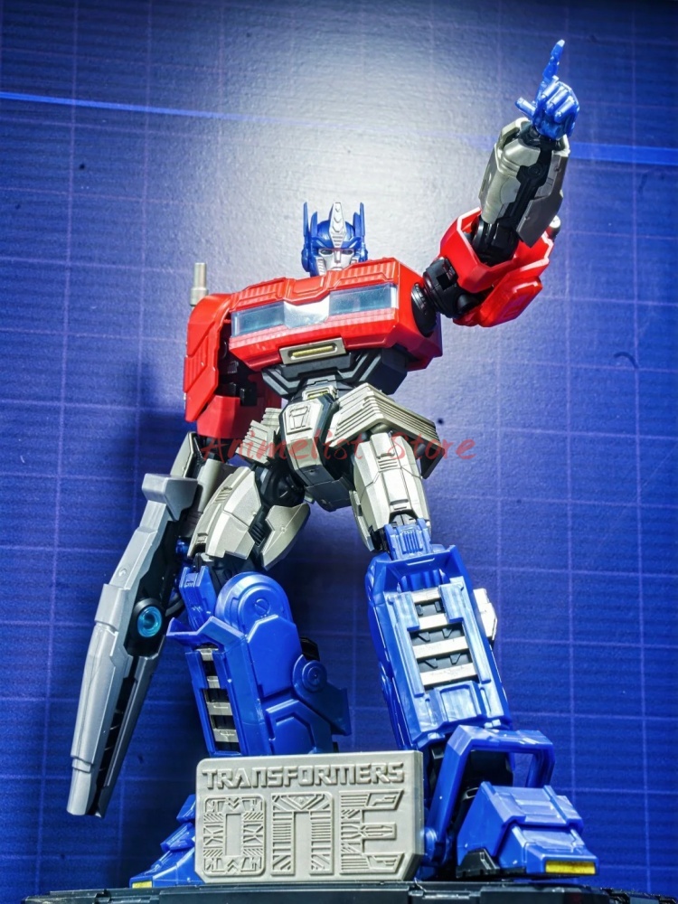 Genuine Blokees Transformers O - огляд і ціна Model Kit Optimus Prime
