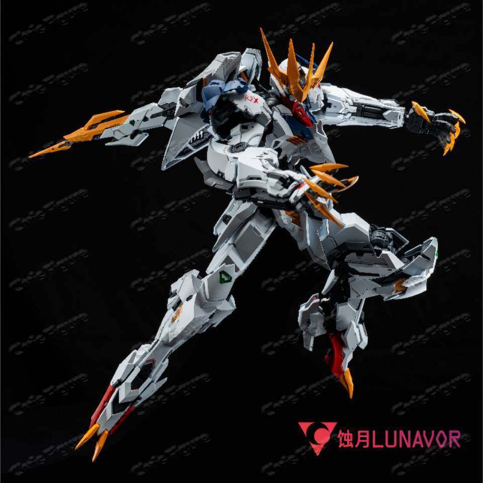 LUNAVOR MG 1/100 Wolf King Bar - огляд і ціна Model Kit Barbatos