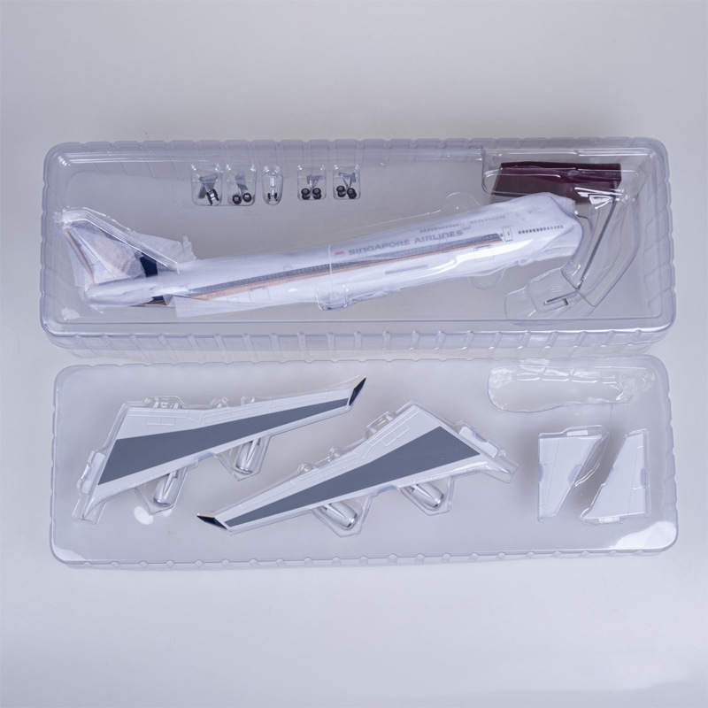47cm Singapore Airlines B747-4 - огляд і ціна Model Kit Singapore