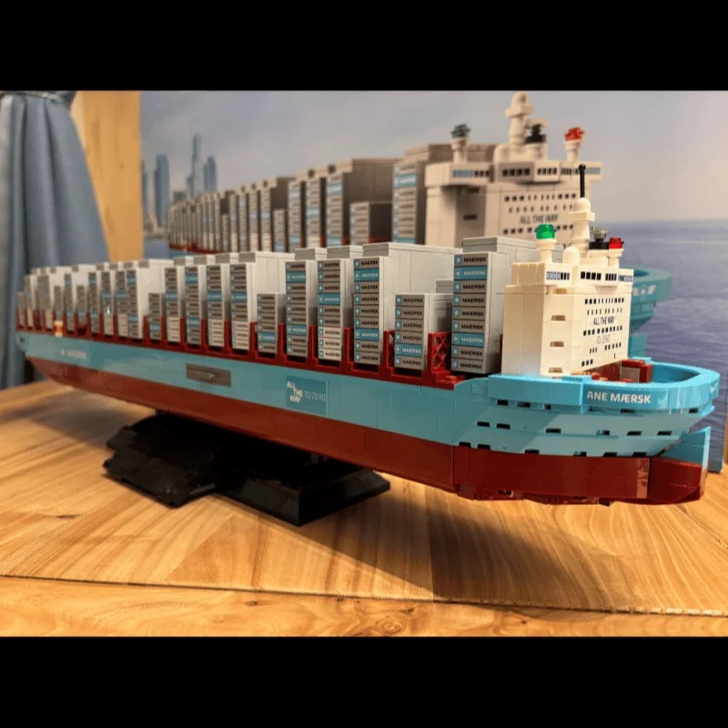 New 2026 Dual-Fuel Container V - огляд і ціна Model Kit Chemistry